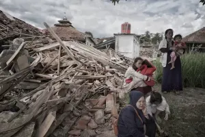 Korban Gempa Cianjur. (Sumber: Ayobandung | Foto: Kavin Faza)