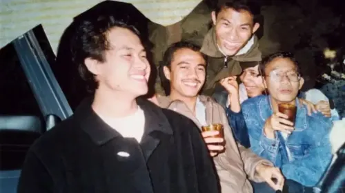 Anak kost era 1990-an, bersahabat dengan Erwan Setiawan, kini Wagub Jawa Barat. Kenangan sederhana yang tak lekang waktu. (Sumber: Dokumentasi Penulis | Foto: Kin Sanubary)