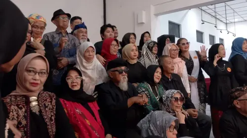 Komunitas Haikuku Indonesia akur, rukun dan guyub. (Sumber: Dokumentasi Penulis | Foto: Kin Sanubary)