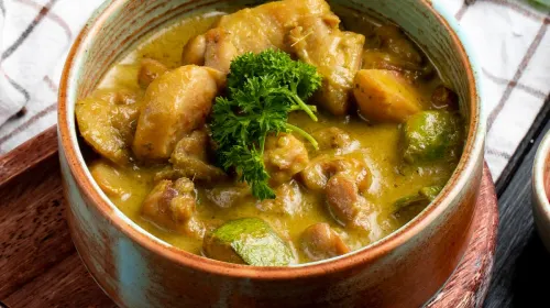 Jejak kuliner Belanda masih dapat ditemukan dalam berbagai makanan yang akrab di meja makan masyarakat Indonesia. (Sumber: magnific.com | Foto: stockking)