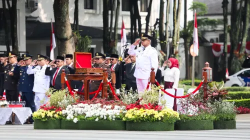 Upacara HUT Kemerdekaan RI ke-81 di Pemkot Bandung (Sumber: bandung.go.id)