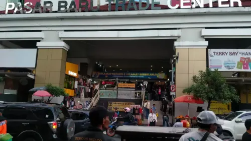 Pasar Baru Bandung. (Sumber: ayobandung.com | Foto: Regia Ramadhina Revalgian/Magang)