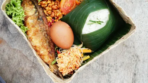 Ilustrasi makanan khas Sunda. (Sumber: Pexels | Foto: More Amore)