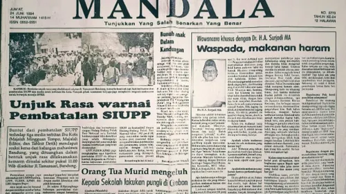 Halaman muka Harian Umum MANDALA memuat berita utama unjuk rasa mahasiswa Bandung warnai pembredelan tiga media cetak ibu kota: Tempo, Editor dan Detik. (Sumber: Koleksi dan foto Kin Sanubary)