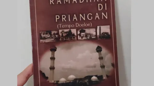 Ramadhan di Priangan karya Haryoto Kunto. (Foto: Istimewa)