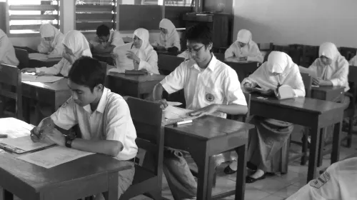 Ilustrasi siswa. (Sumber: Wikimedia Commons)