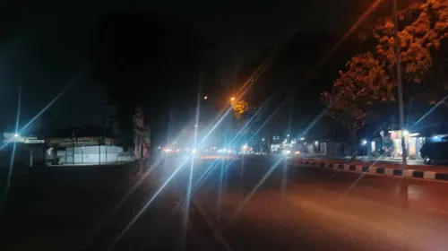 Penerangan Jalan Ahmad Yani-Pantura Cirebon. (Sumber: Dokumentasi Penulis | Foto: Dias Ashari)