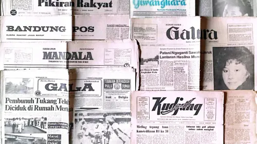 Beberapa surat kabar yang pernah menjadi bagian dari kehidupan dan kebanggaan warga Bandung pada era 1970–1990-an. (Sumber: Kin Sanubary)