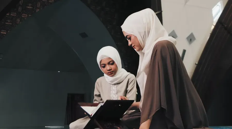 Ilustrasi wanita Indonesia. (Sumber: Pexels/Nurul Sakinah Ridwan)