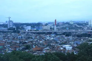 Suasana pemukiman di kawasan Tamansari, Kota Bandung. (Sumber: Ayobandung | Foto: Irfan al Faritsi)