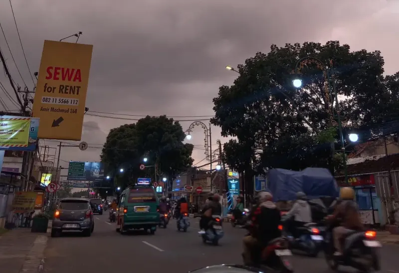 Suasana Kota. (Sumber: Dok. Pribadi | Foto: Sifa Nurfauziah)